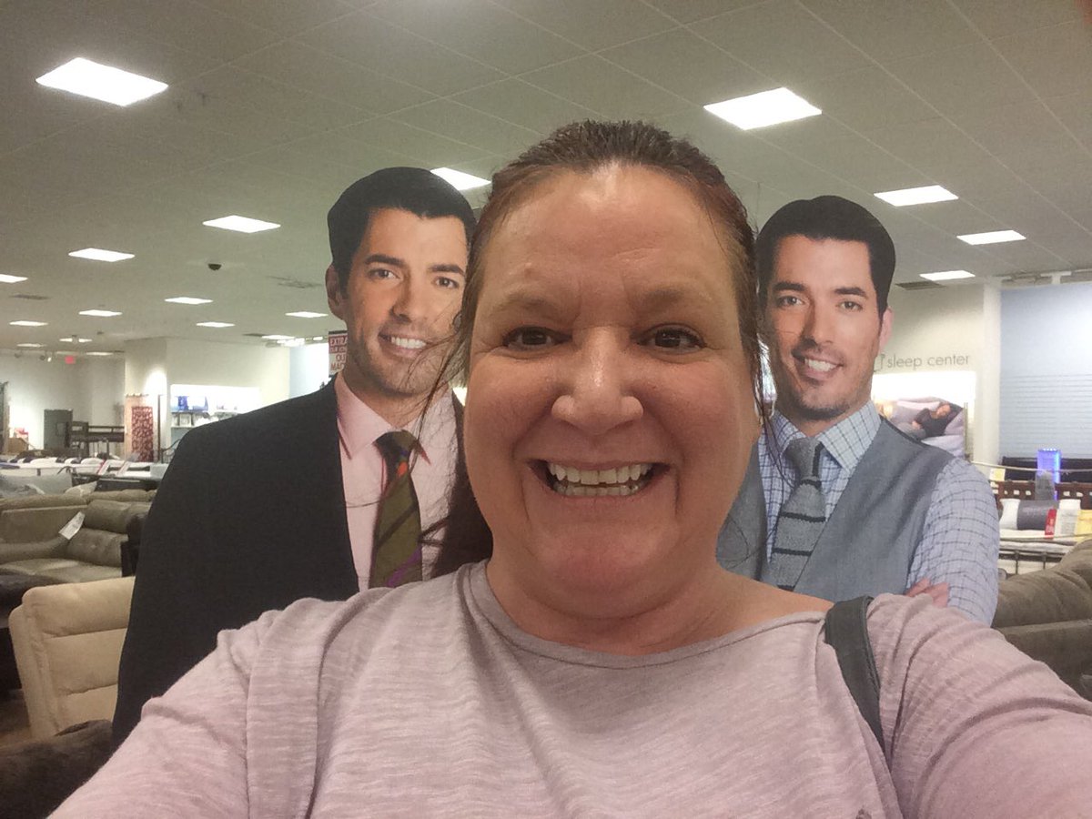 karen7786's tweet photo. @MrDrewScott @MrSilverScott #FanBROing @MrDrewScott @MrSilverScott https://t.co/yBNssOExF2