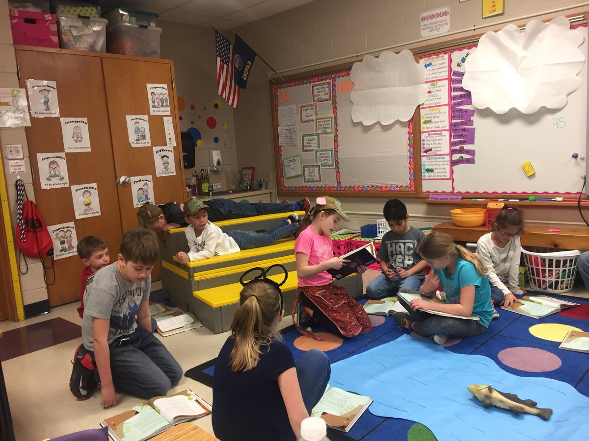 mrs_dinkel's tweet photo. The kiddos present “Two Bear Cubs” this week! @SheridanUSD475 https://t.co/AL54kH1PEU