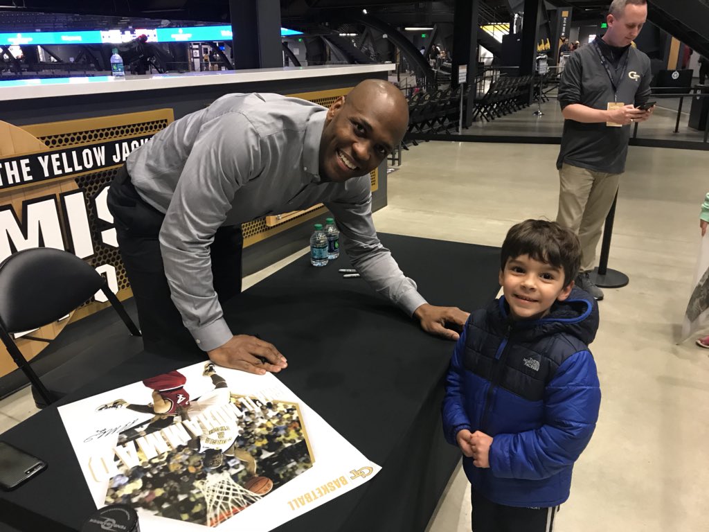peterlamas's tweet photo. “Look Dad, I met Isma'il Muhammad at the Georgia Tech game!”
#TogetherWeSwarm #GoJackets #THWG https://t.co/L6YY11TpnR
