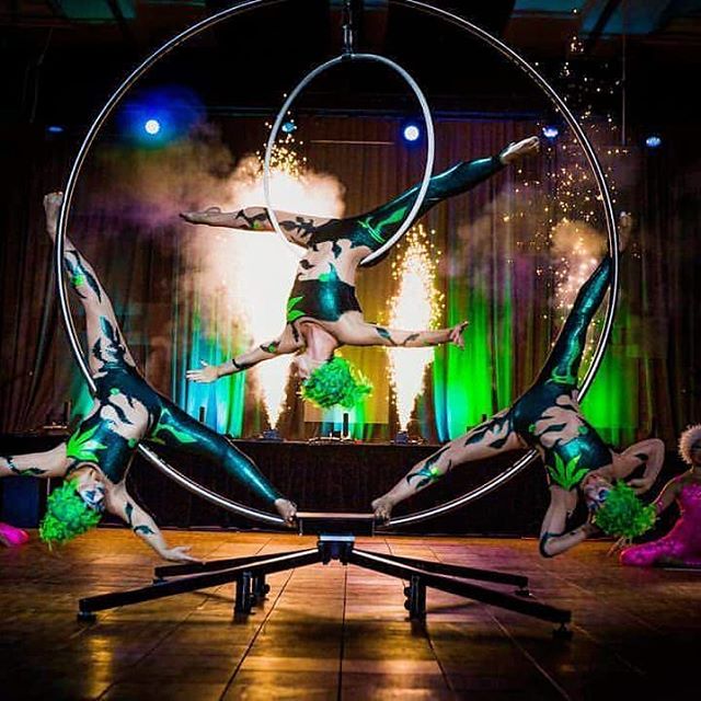 AirMagicFX's tweet photo. #TBT to this incredible photo of our pyrotechnics with the @A2D2circus performers!๐
Contact us at info@airmagicfx.com today!
๐ท credit: @A2D2circus
#airmagicfx #specialeffects #pyro #SFX #entertainment #toronto #pyrotechnics #circus #events #hoop #acrobatics #performance https://t.co/GhpIqevdSS