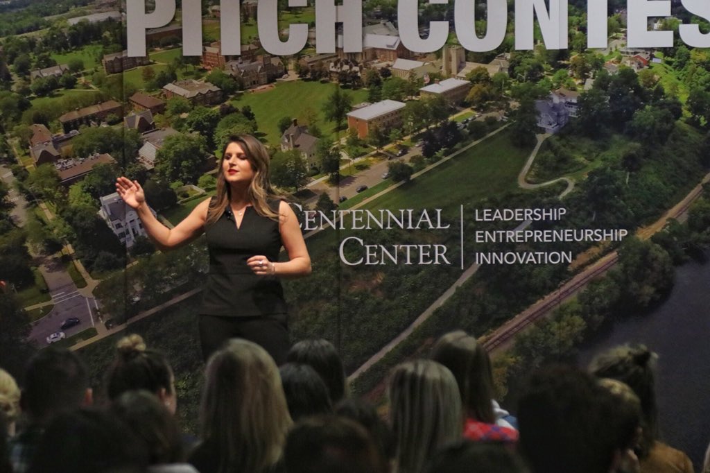 HWSColleges's tweet photo. Next up is Maura Moran ’18, creator of Frontier Financial, a budgeting tool for young professionals who are building a foundation for financial independence #ThePitch2018 #hwscolleges https://t.co/SR4n6Moy6w