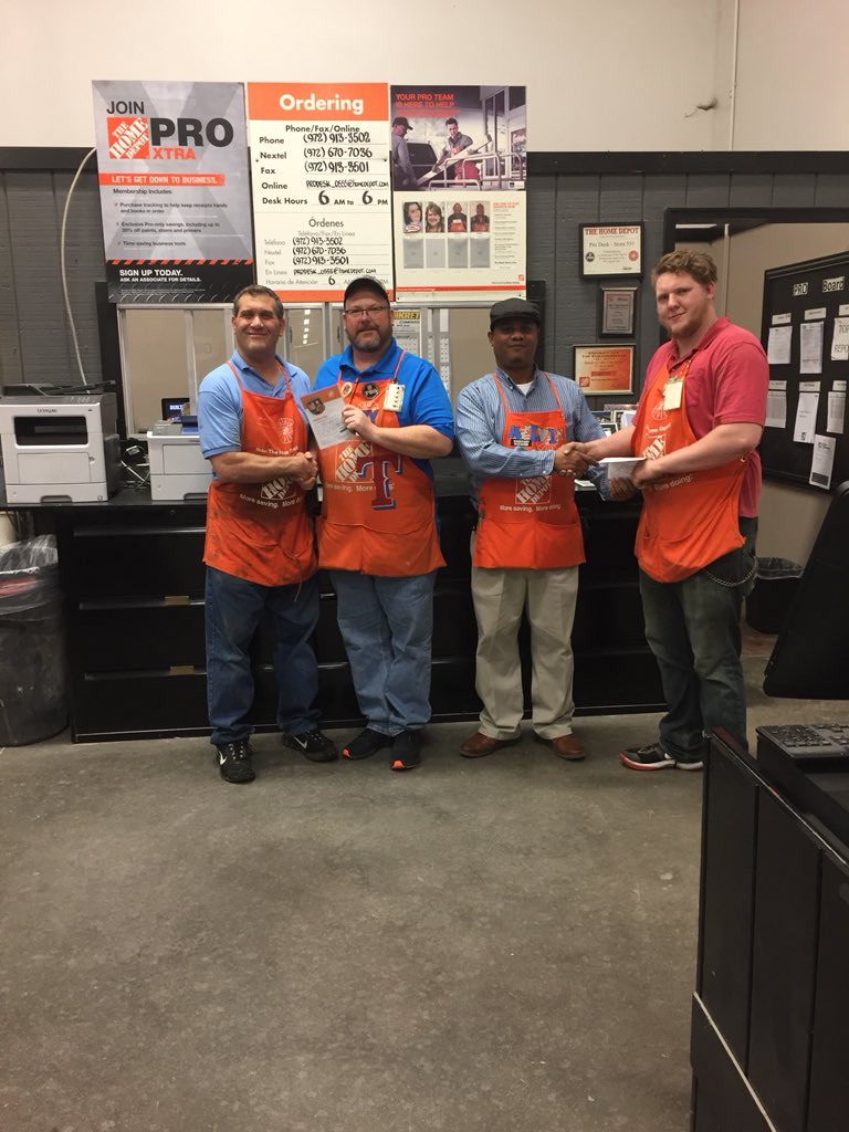 Big Thanks!! Hunter &amp; Robert for going Above &amp; Beyond to take care of our #1 Pro Contractor. Awesome Job Team!! @KhariHeru <a href="/AkinsMel/">Mel Akins</a> <a href="/SHowardO/">Shaun Howard</a> #SOS #UNTOUCHABLES