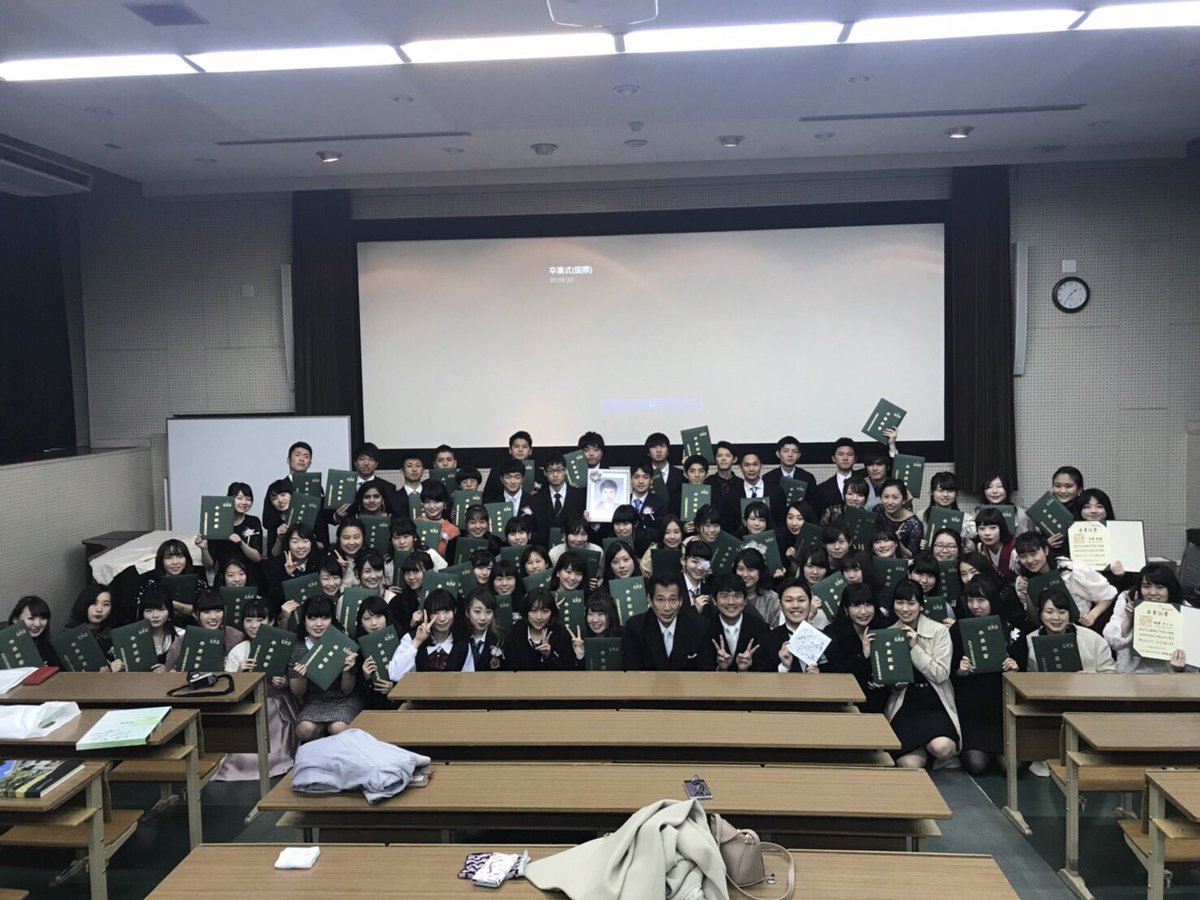 ke_____ii's tweet photo. 卒業！！
最高の三年間やった！
箕面の国際でよかった！
バスケ部入ってよかった！
ほんまに皆ありがとう！ https://t.co/qA4KoQnfG4