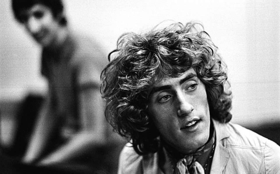 Happy 74th birthday to Roger Daltrey! 
The greatest rock\n\roll singer alive... still killin\ it on stage. 