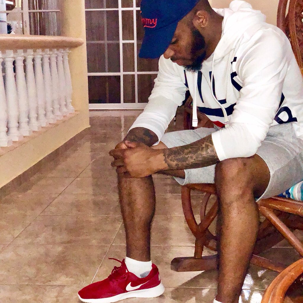 ItsNotManyOfUs's tweet photo. I Hustle Like It’s My Last Check, Balling Til My Last Breathe💰🙏🏾🇩🇴 https://t.co/qhoDFeQR6u
