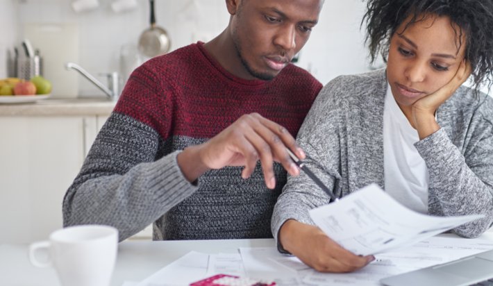 PreserveAssets's tweet photo. College costs aren't what they used to be. Consider these options to help fund your child's higher education: https://t.co/LEE9VkvG9v https://t.co/8l9IuuP3Vj