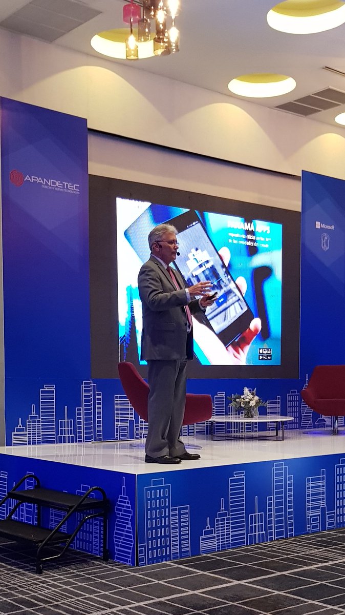IPJoey's tweet photo. @iahalman, administrador de la Autoridad Nacional para la Innovacion Gubernamental presenta la Agenda Digital Panama 4.0 en el #ForoApandetec Tendencias en la Privacidad y Protección de Datos Personales de @apandetec https://t.co/ldvMArxlIH