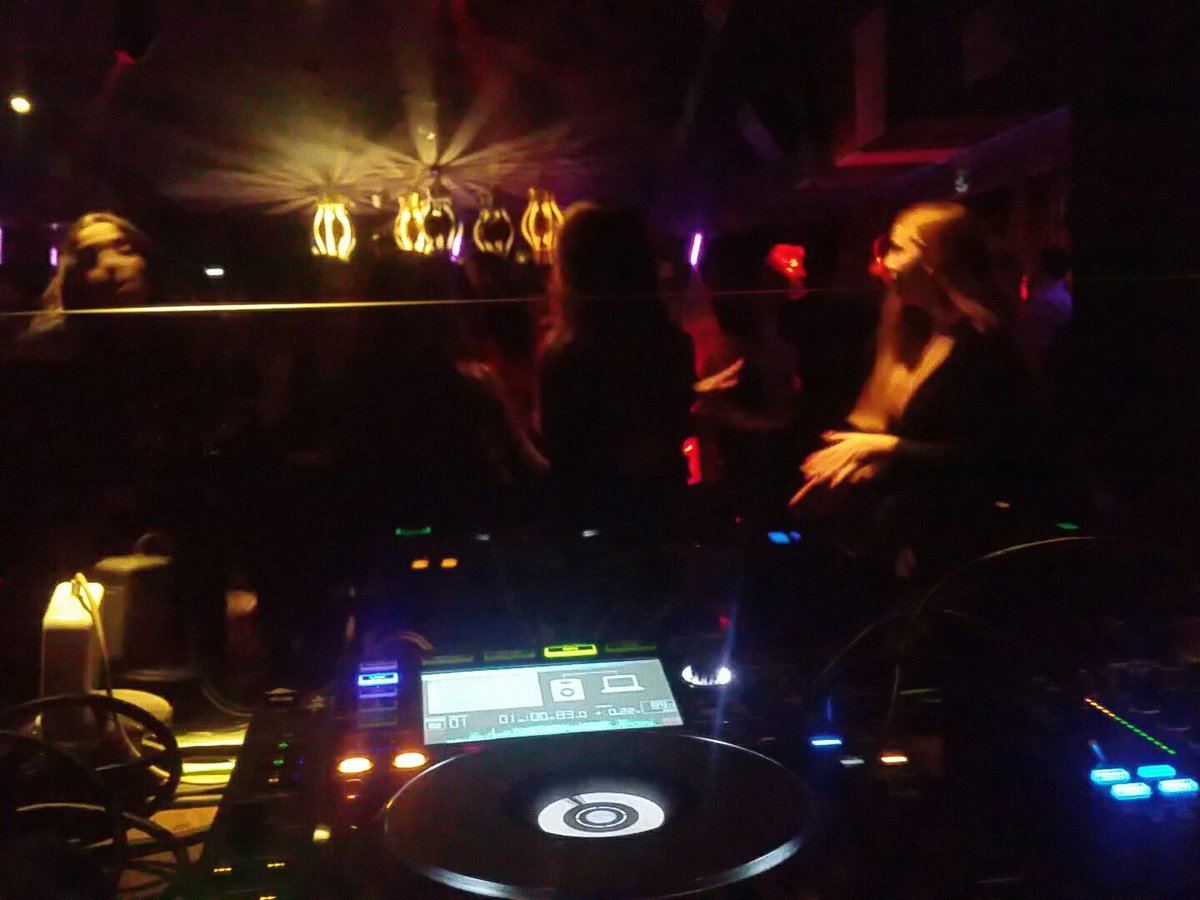 Eventdj_es's tweet photo. Tonight #obsession @blingblingbcn in the mix !! https://t.co/ioG1Q1rUTU