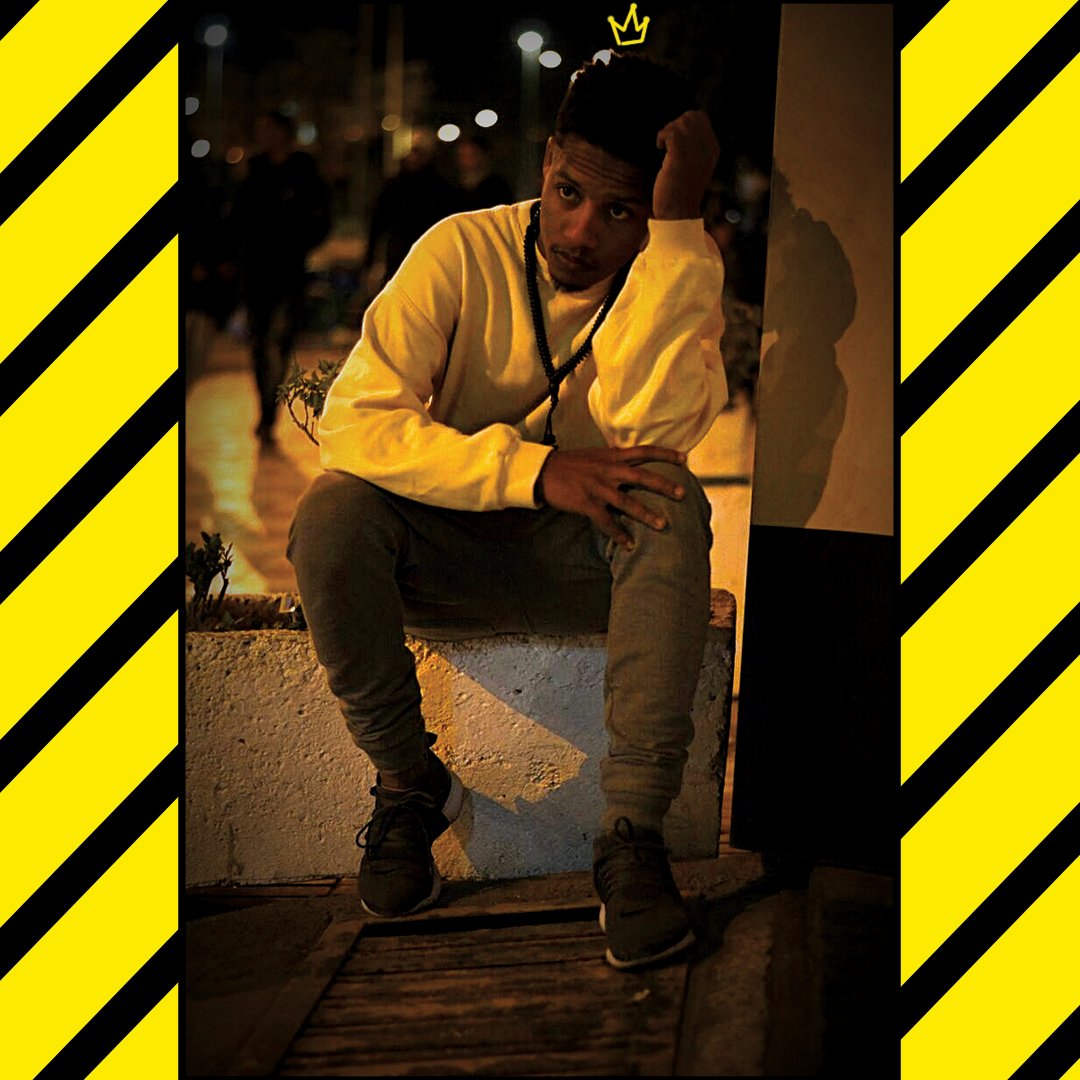 MustaphaBachra's tweet photo. SELF NOTE : CAUTION, your walk might take a long way, the worst is if it is the wrong way !!

#Afrique #المغرب #fashion #FashionWeek #OOTD #Nike #NikeReact #kik #Nikon #BlackPanther #streetstyle #quote #quotes #words  #outfit #clothes #hair #curlyhair #wiwtarchive  #OOTN #twitter https://t.co/jqMzXNmQjN