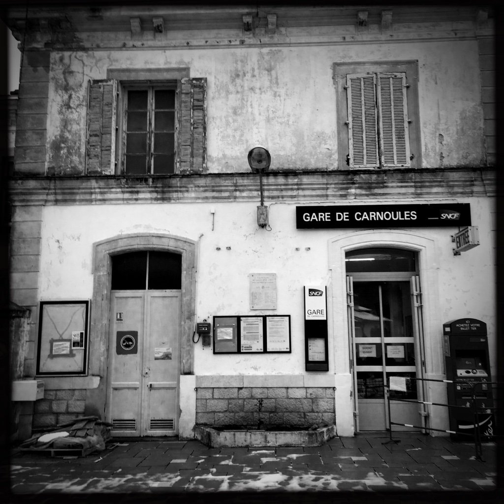 o10nez's tweet image. Railway station  #Hipstamatic #Hornbecker #BlacKeysSupergrain #MakeBeautiful #HipstaOfTheDay #PhotoOfTheDay