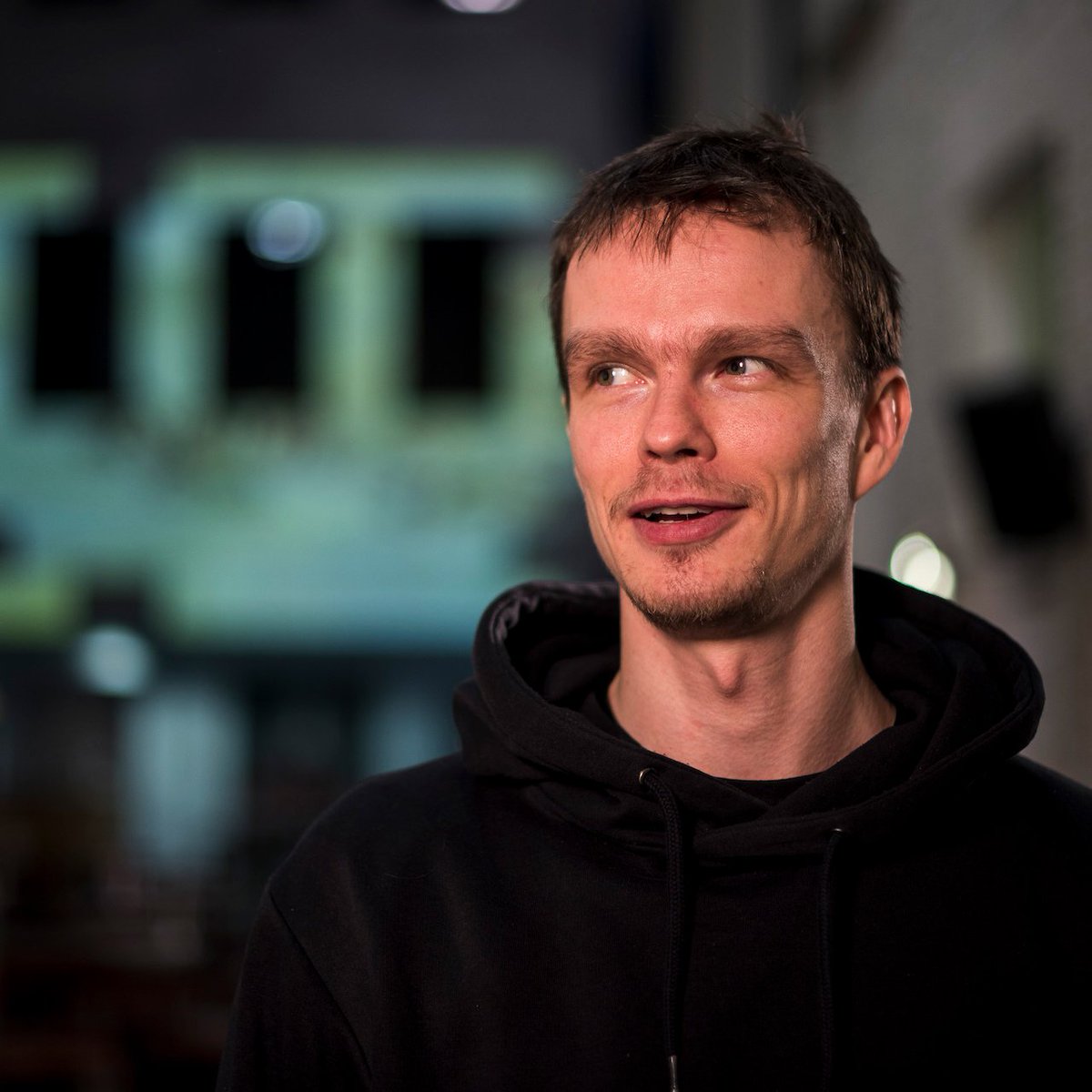 Radošo tehnoloģiju eksperts, mākslinieks un projekciju kartēšanas speciālists Krišjānis Rijnieks (@kriwkrow) kā pēdējais papildina #Dattack ekspertu sarakstu. Jau būs iespēja redzēt un dzirdēt par to, kas jauns atvērto tehnoloģiju sfērā, Rīgā. Nāciet!