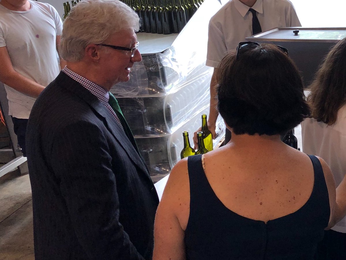Today we were delighted to host His Excellency the Governor of Qld Paul de Jersey AC &amp; Mrs de Jersey to Qld College of Wine Tourism #Stanthorpe <a href="/QldGovernor/">Governor of Queensland</a> <a href="/USQNews/">USQ News</a> #USQ