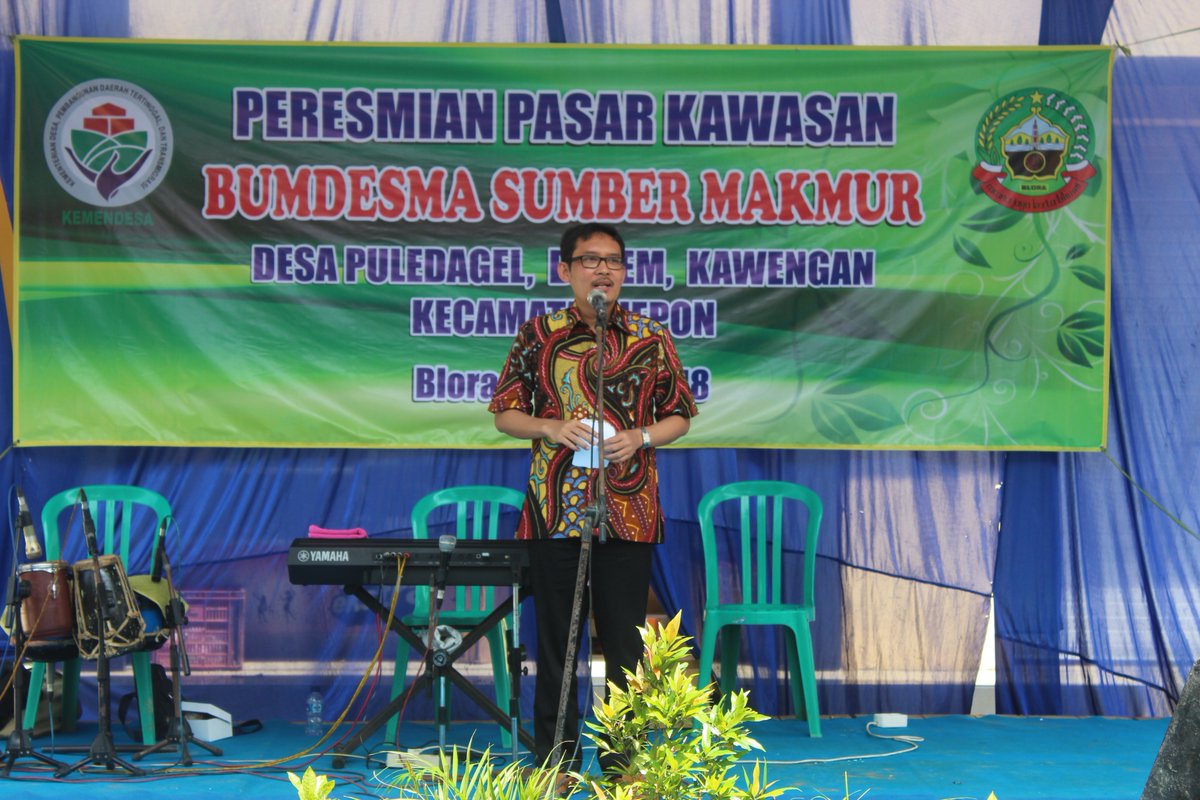 Bupati <a href="/Djoko_Arief/">Bupati&Wabup Blora</a> dampingi Dirjen PKP <a href="/KemenDesa/">Fast Track Travel</a> <a href="/AhmadErani/">Ahmad Erani Yustika</a> meresmian Pasar Kawasan Pedesaan "BUMDESMA SUMBER MAKMUR" Desa Puledagel, Desa Bacem, Desa Kawengan, Kecamatan Jepon Kab.Blora 

@DitjenPKP <a href="/EkoSandjojo/">Eko P. Sandjojo</a> <a href="/AriefRohman838/">Arief Wabup Blora</a> @PKKBlora <a href="/bdnrmj/">Bondan</a> <a href="/alim_ngaliman/">TOKO IMAGE'S SERVICE PRINTER BLORA</a> <a href="/nunikreni/">Reni Miharti</a>