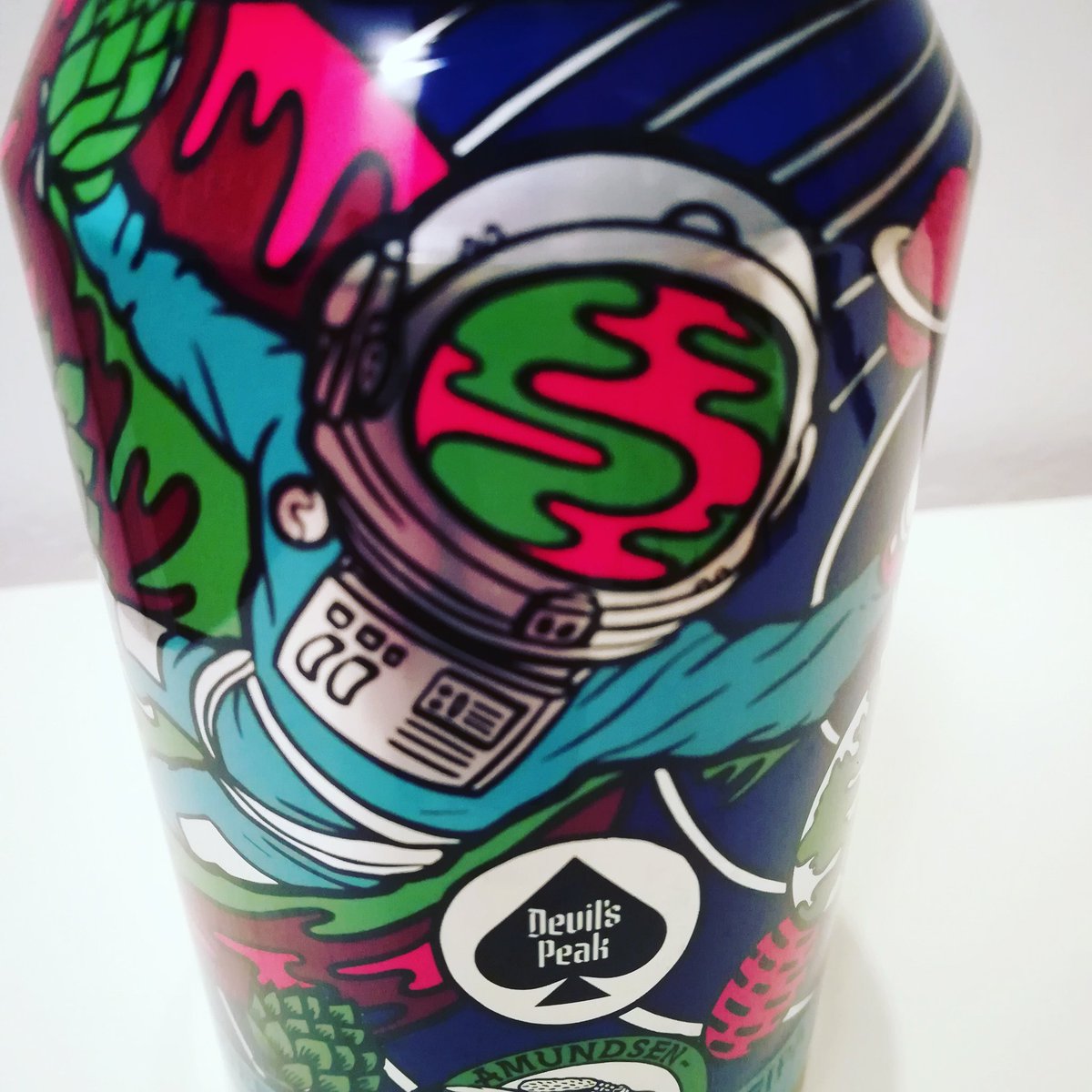 fusi79's tweet photo. non solo #startup
#birre #artigianali dal mondo!
#Chuggernaut #NEIPA #IPA New England IPA
@DevilsPeakBC
collab @amundsenbrewery
#norvegia #sudafrica
#beer #craftbeer #ilovebeer #birrifici #brewery https://t.co/Ym6HfBqokO