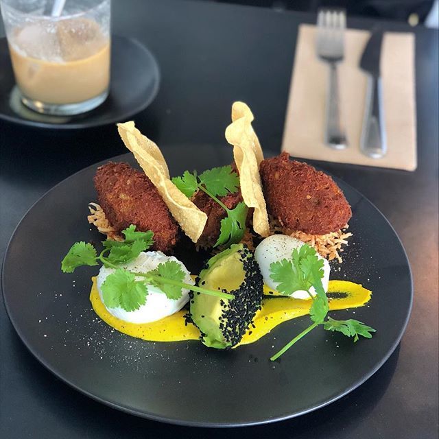 THATbrunch tweet media