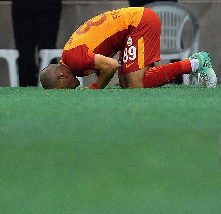 kerimyunut's tweet photo. Cuman Mübarek Olsun Bro Elhamdülillah @sffeghouli https://t.co/xKrW8h2NfP