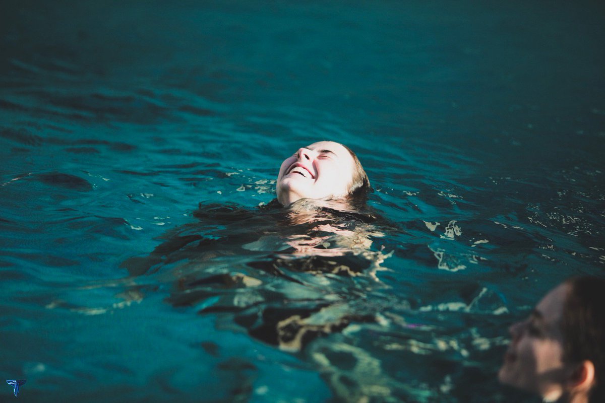 Here's to the colourful long weekend! Happy Holi, everyone 🍻