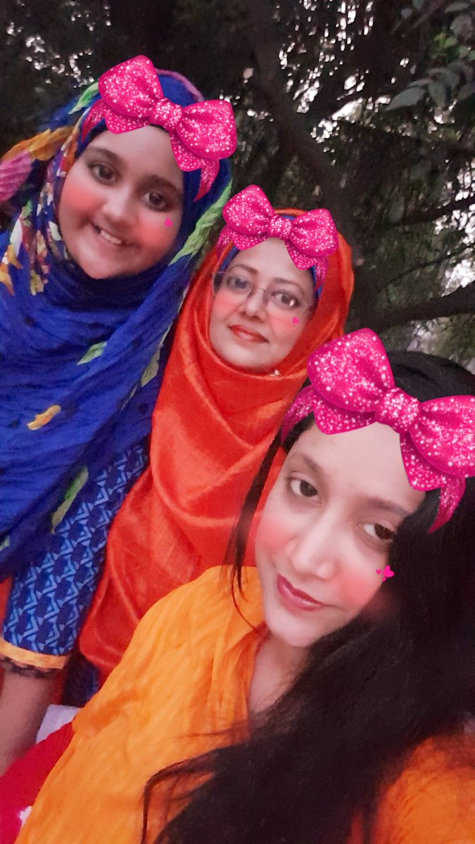 দারুণ লাগলো মামাতো বোন ইতির তোলা ছবিটা--!💘💘💘