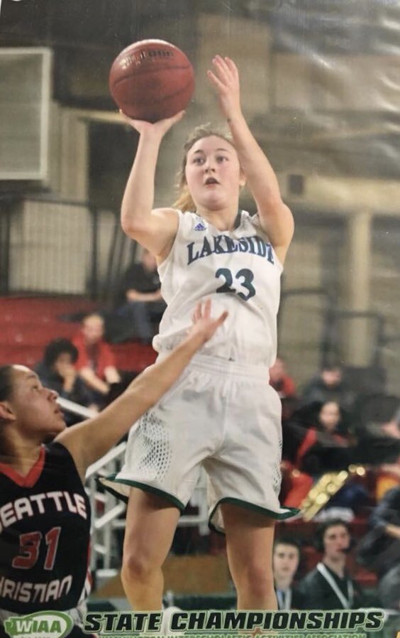 coachrgsayers's tweet photo. Sweet J from future Saint @sienswannack! Keep battling at state! #3timeMVP https://t.co/BwqhBFBlaH