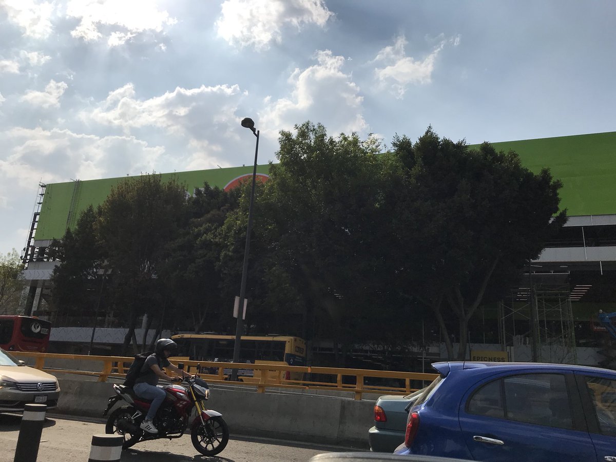 MauGear's tweet photo. Ya sabemos que es una nueva comercial mexicana en San Jose insurgentes. No vayan a aplicar la  #audiculeros. @supercivicosmx @arnemx https://t.co/jGGwQhh99q