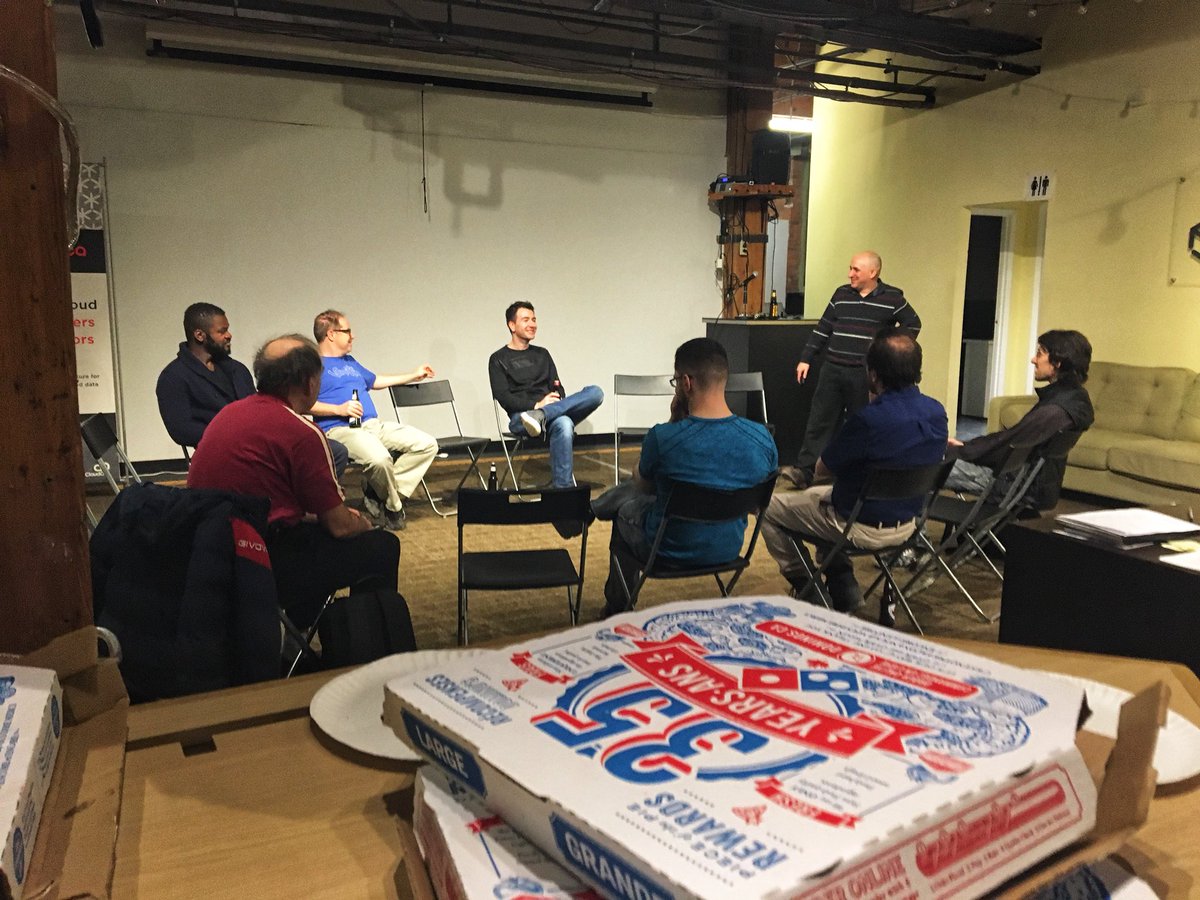 stefanofaust's tweet photo. always fun times + good talks at the @phpquebec meetup! #cheappizza #goodvibes #php https://t.co/Sj6UZjGsVY
