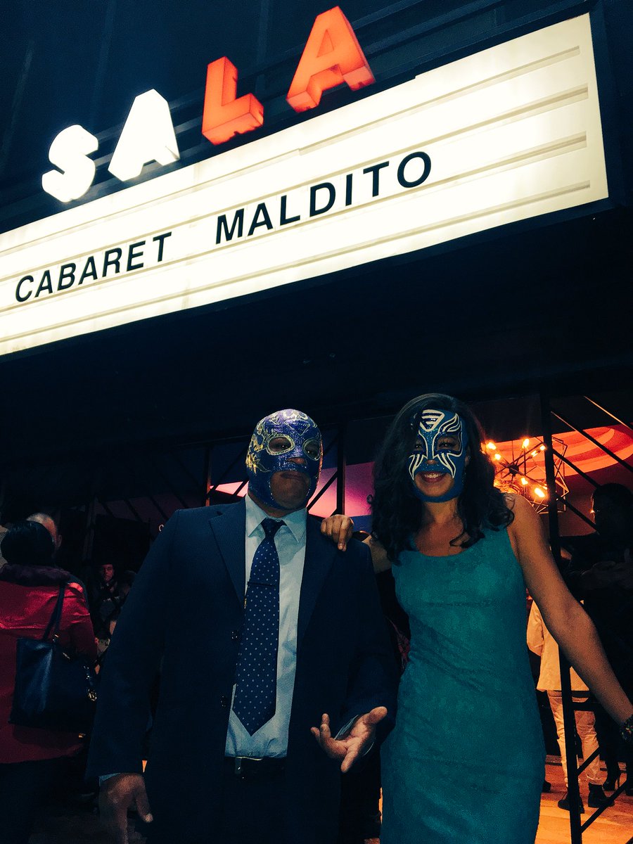 ¡Ni el Santo salva a <a href="/Loselasticos/">Los Elásticos</a>! Las puertas del infierno están abiertas para ustedes, ¿listos para pecar? #CabaretMalditoMx