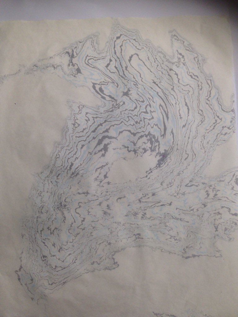 Yoojung1988's tweet photo. Tom Leech's Suminagashi was really wonderful. I acquired one of his artworks for free. #cushinglibrary https://t.co/ehN8qnihma
