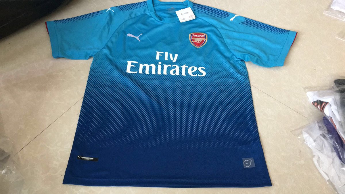 DaJerseyHub's tweet photo. 'Whoa, Mkhitaryan, Henrikh Mkhitaryan, he's our midfield Armeniannnn' Get your soccer jerseys with us now!
🏈⚽️🏀⚾️🏒 send us a DM and follow us on IG at TheJerseyHub! https://t.co/wnORtIHDan
