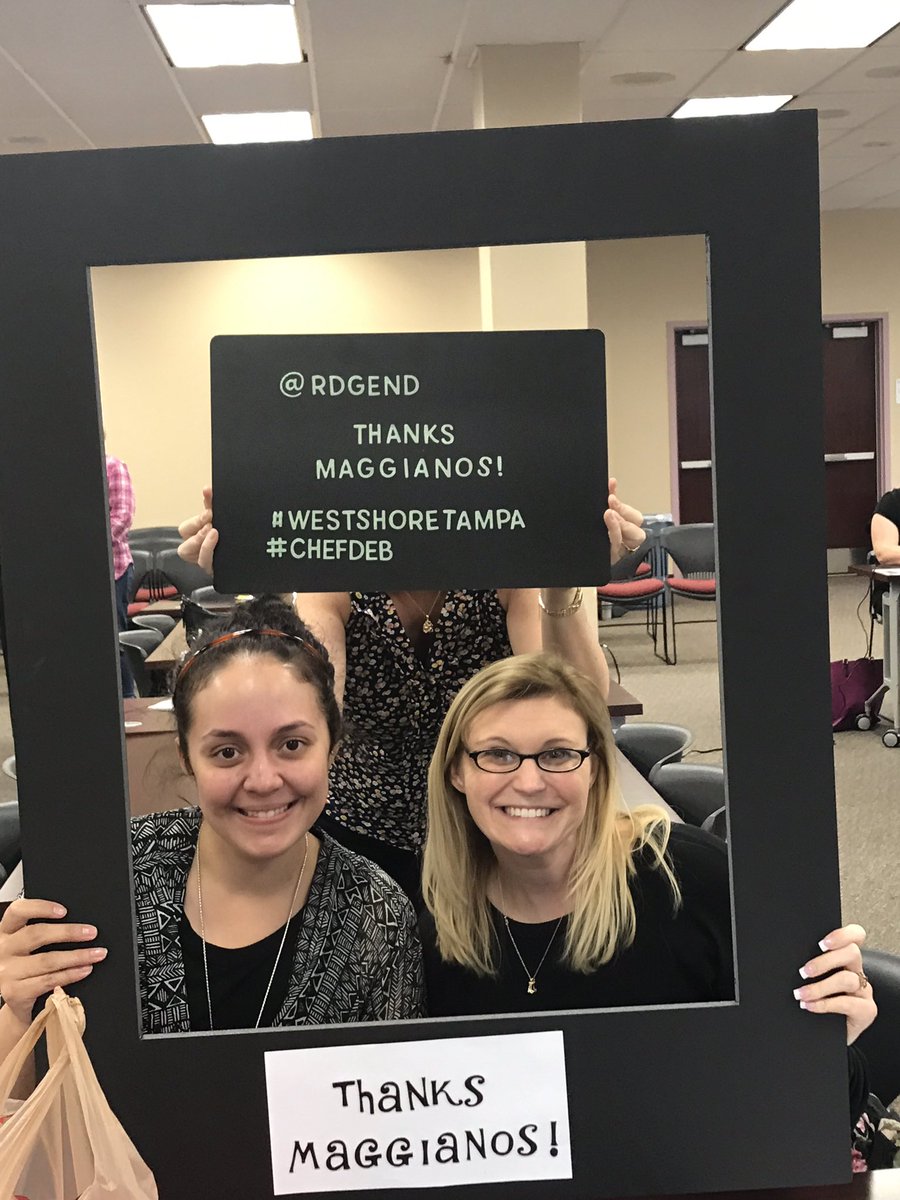 testonmellissa's tweet photo. Learning about building our reading expertise! Thank you Ts for joining us! @RdgEnd @TMcManusHCPS @debbieecook1 #westshoremaggianos #chefdeb https://t.co/66yc21x5YS