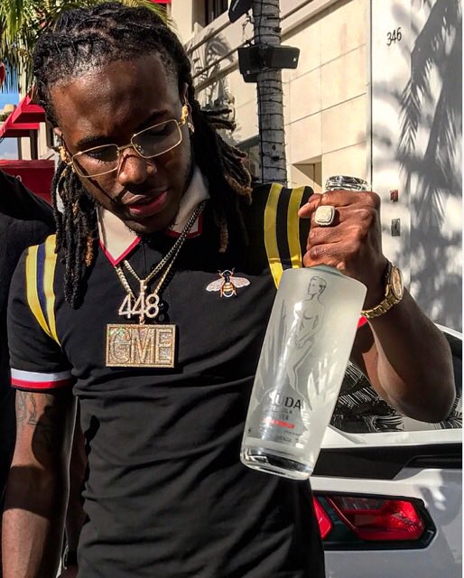 TJones_Gme's tweet image. When You Know You Going Up Right Now You Don’t Have To Fake It 💪🏾🌹 My Tape Doing #’s #INSIDEMYLIFE Stream It 🌍💰 #GME #KINGOFTHEEAST