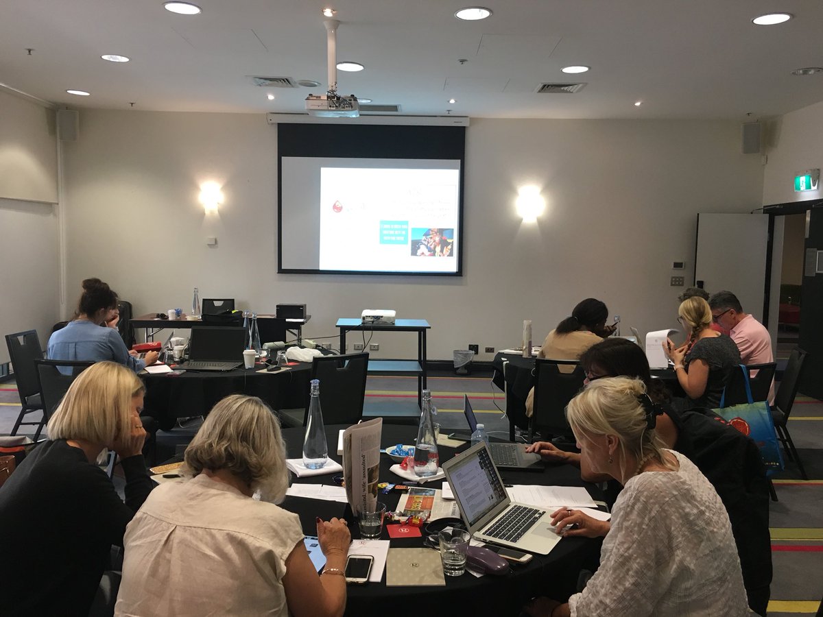 MyLearningTweet's tweet photo. Giant drop & amazing digital race underway...competition is fierce and can hear a pin drop in here! #futurelearnaus https://t.co/o8L85DdqWu
