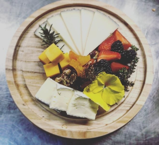 chefecurry's tweet image. #WhileatWork: Presentation is key 🍓🧀🌺❤🍽🤗 #ChefCurry #TexasChef #AustinChef #ATXChef #AustinEats #ATXEats #CleanEating #Food #Foodie #Catering #PrivateChef #MealPrep #PrivateParties #ILoveFood #ILovetoCook #Cooking #Chef #Austin #ATX #Leander #Lakeway #Westlake #SteinerRanch