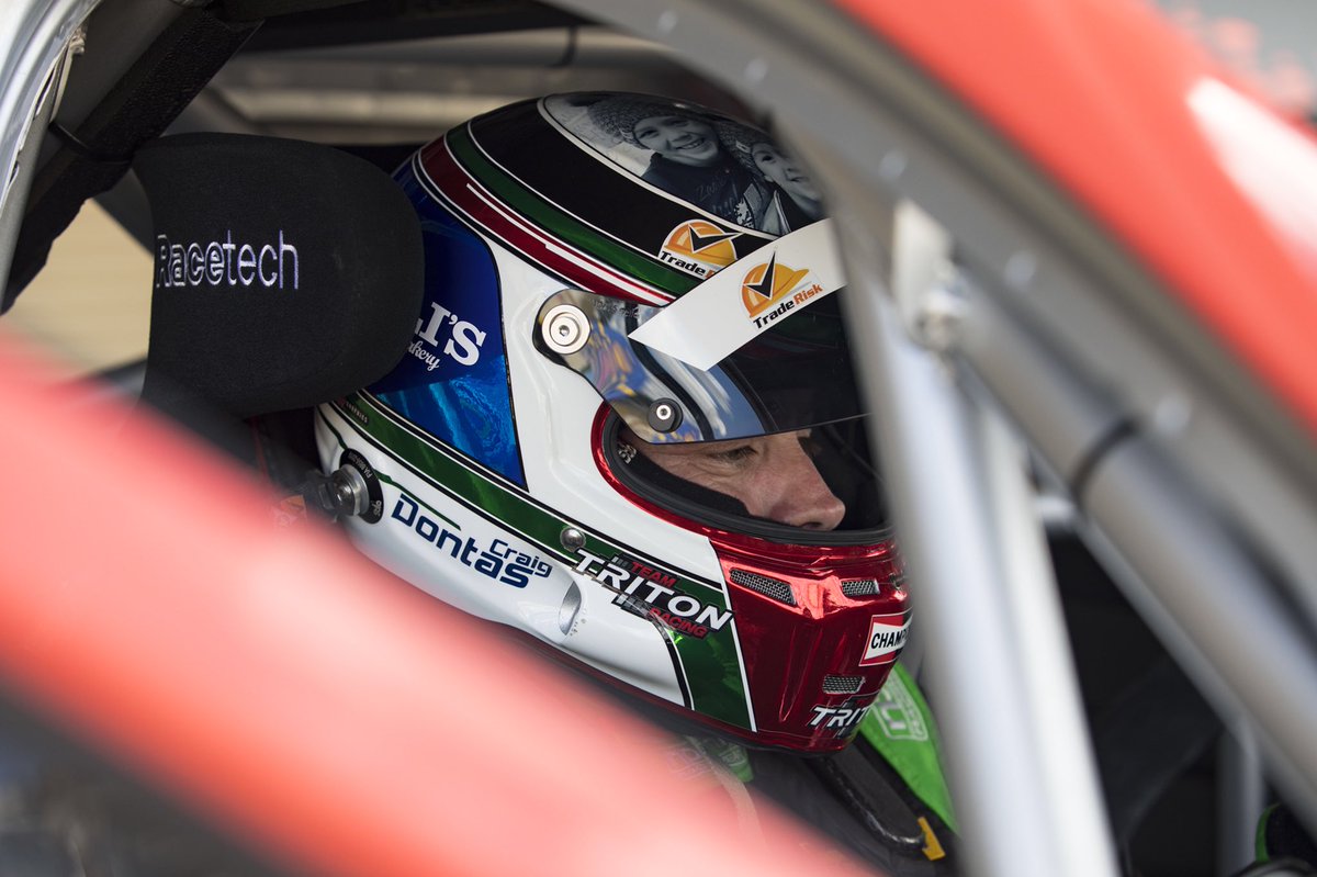 Ready for the first ever @SuperUtes Race! 🙌🏼 <a href="/tobyprice87/">Toby Price</a> starting P5 and <a href="/CraigDontas/">Craig Dontas</a> starting P7. 
#SuperUtes #VASC #Adelaide500