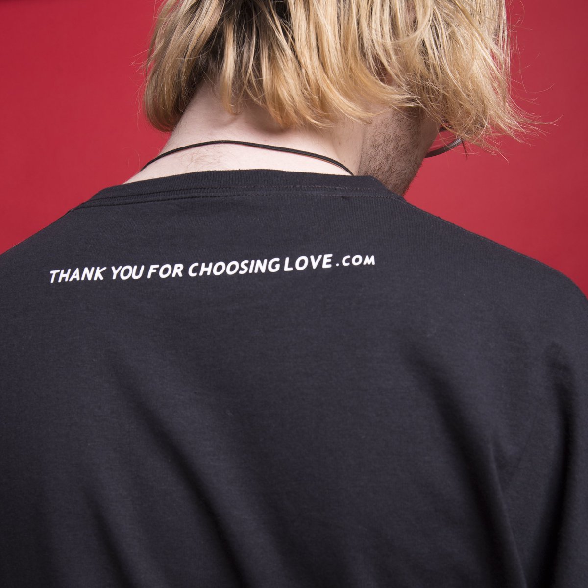 ChooseloveChi's tweet photo. What’s on your mind ¿ 

Look at @tombo______ being a precious gem 

Special thanks to @rather_unique91 

#chooselove https://t.co/D9Rg4L9pR1
