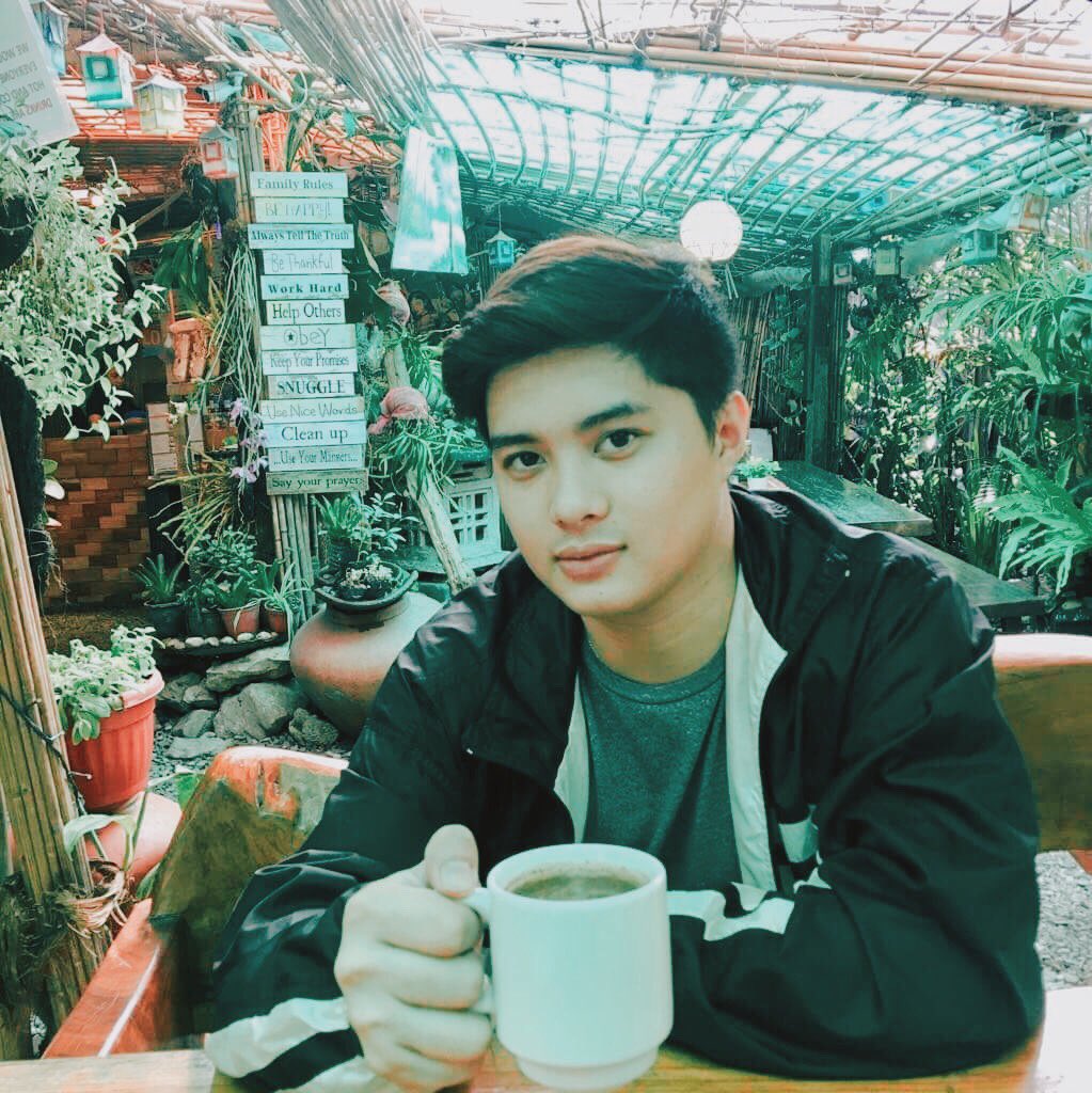 HeyJamesTorres's tweet image. Authentic hot chocolate drink. 💯 #tablea 🍫☕️

IG: jasonmag_
