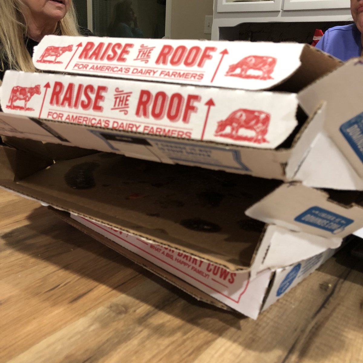 AmericanCW's tweet photo. What do we do for the 1st night of our exec committee retreat? @dominos pizza #thanksDominos #travel #weAreHere #dominospizzafortheWin https://t.co/mrf079cTEX
