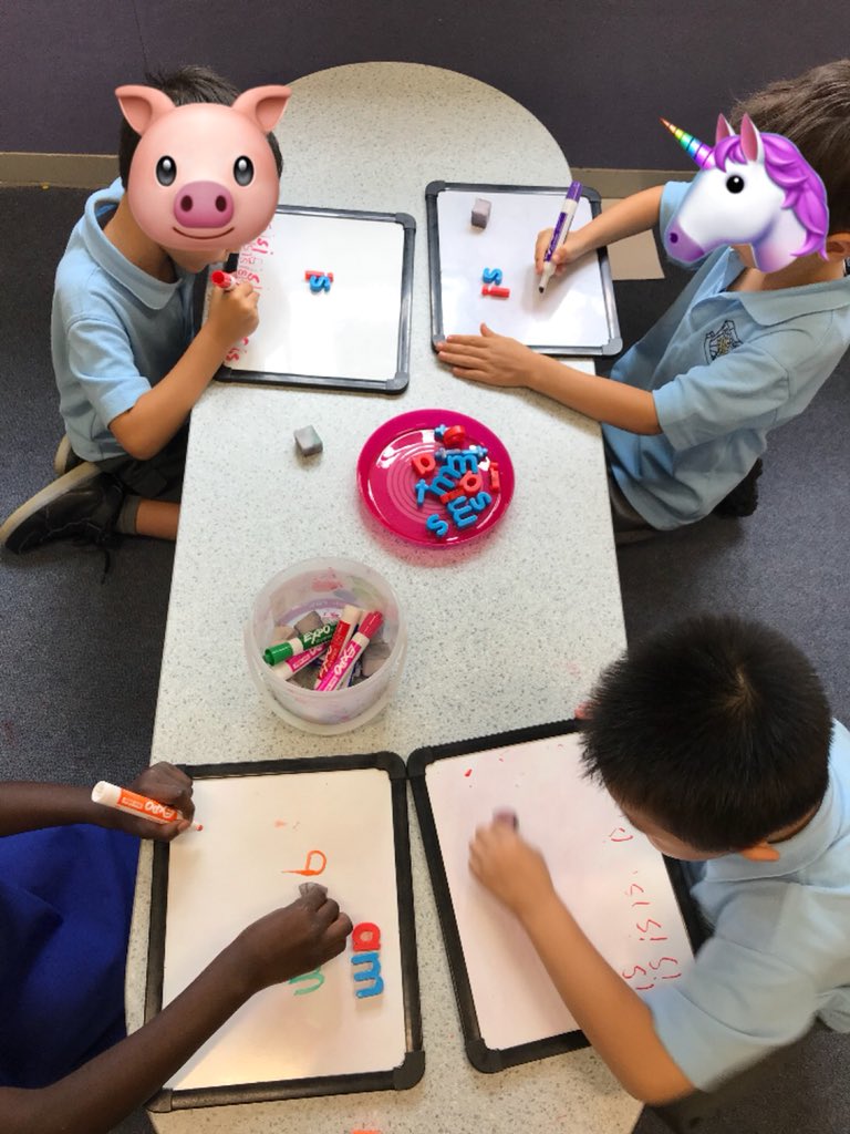 KBilby students practising their sight words during learning centres. #L3 #learningcentre #sightwords #Kindergarten #LPS