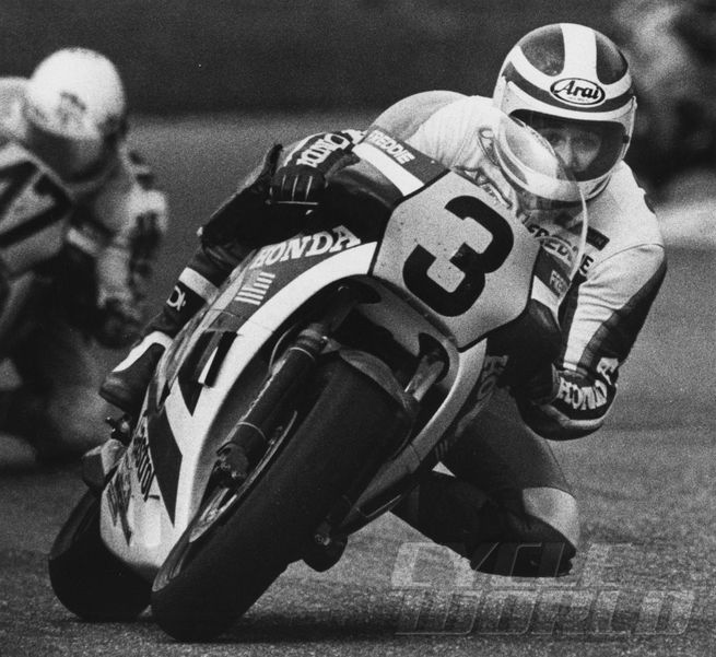 CW1Miles's tweet image. Paraphrasing @BobSeger: "40 years now—Where'd they go?—40 years—I don't know—I sit and I wonder sometimes—Where they've gone." Daytona TT grand marshal @Freddiespencer will unveil the #Arai 40th Anniversary Spencer replica at the @AmericanFlatTrk series opener @DISupdates.