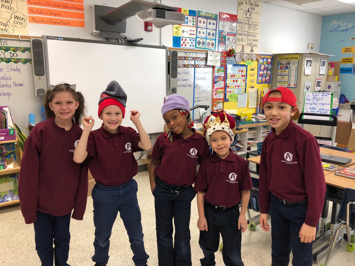 krrow09's tweet photo. Read Across America and Literacy Spirit Week!! 
“Crazy Hat Day” 
The Literacy team and teachers at Seatack are “Lit for Literacy”!! #seatackdreamers https://t.co/siLoFxMbCF