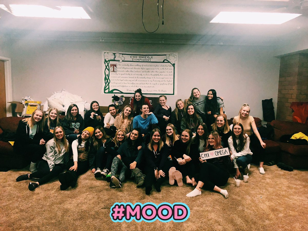 nauchiomega's tweet photo. Nothing better than a secret sisterhood event to send us into the weekend 💗 Thank you @maadijooy and @_twillis for planning such a fun event! #LICO https://t.co/yxsAlNDjHB