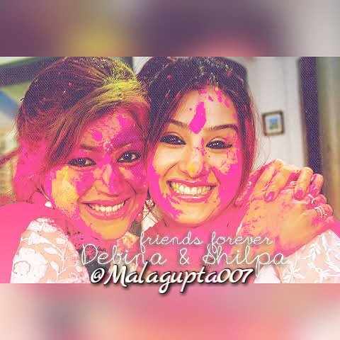 MalaGupta007's tweet photo. @ShindeShilpaS Happy Holi...@ShindeShilpaS😘😘😘😘😘 https://t.co/4dmhEdQWQU