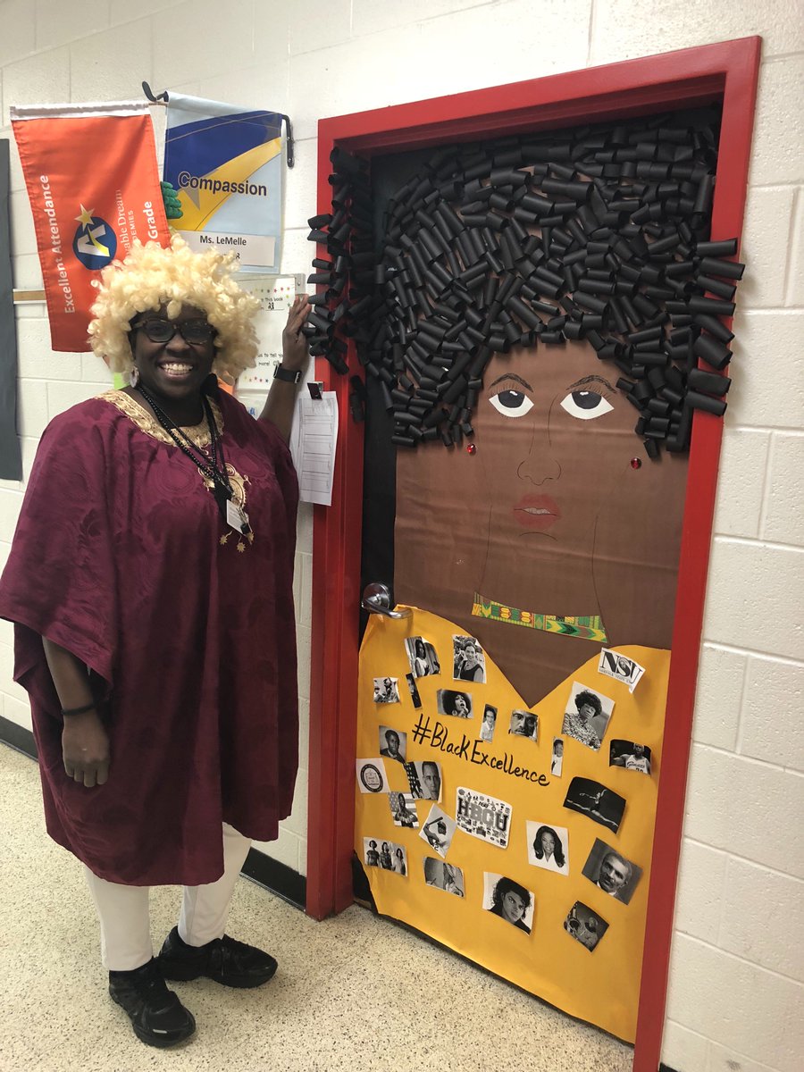 krrow09's tweet photo. Literacy Spirit Week! 
“Wacky Hair Day” 
#seatackdreamers https://t.co/rSbZsbJhzw