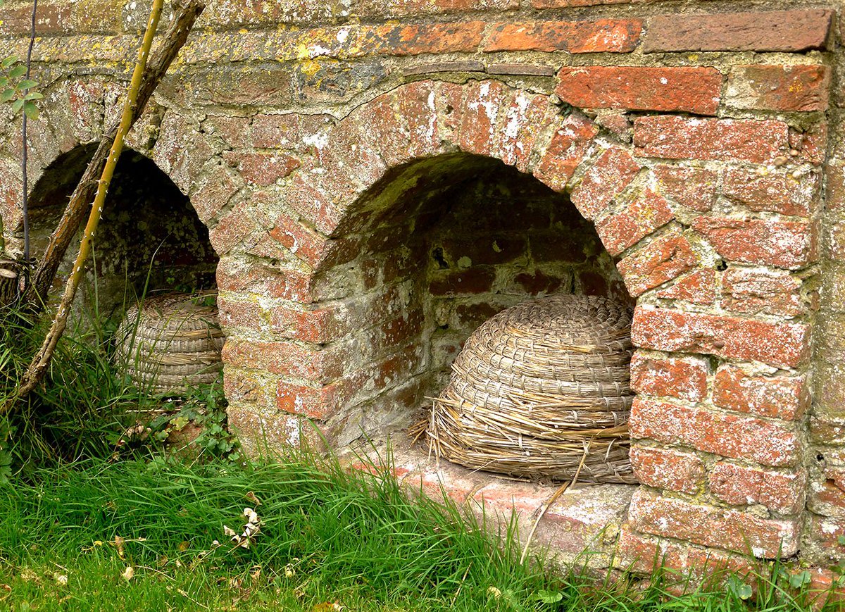 Beekeeping or apiculture has left a small but charming legacy in European agricultural architecture, from the early 12th century to roughly the mid 19th, when the modern Langstroth hives made special buildings for apiculture unnecessary. Let's start with the bee boles!