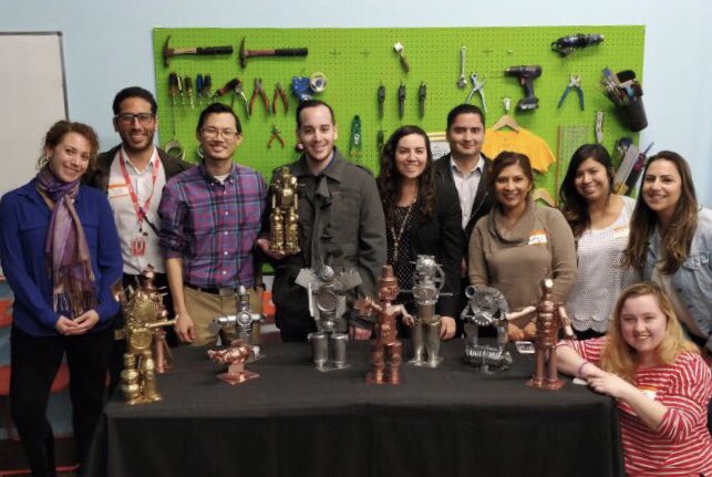 YNPNOC's tweet image. A huge THANK YOU to everyone who joined us yesterday at our first social activity mixer! #ynpnoc #networking #buildyourownbot #childcreativitylab #recycledmaterials #getcreative #getsocial #gettogether #young #nonprofit #Professionals #network #orangecounty