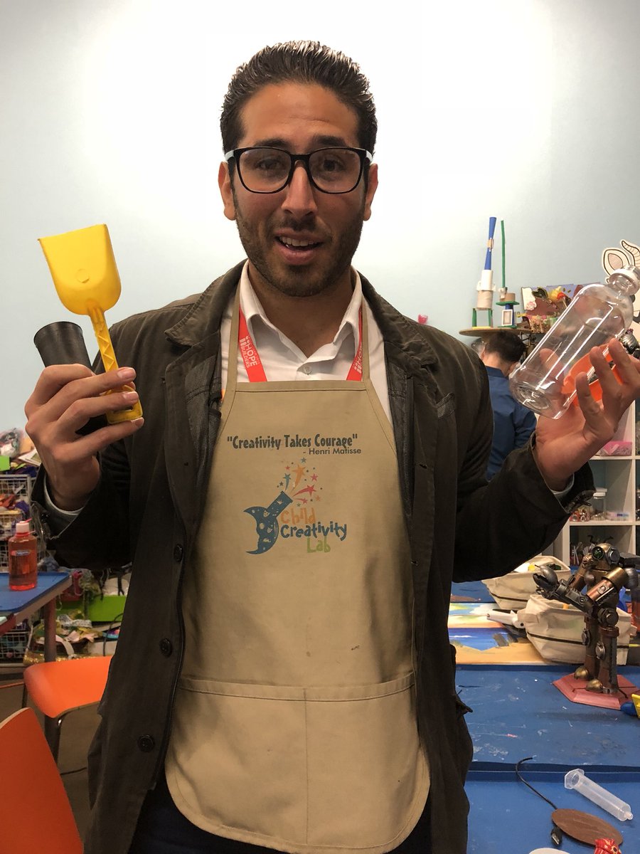 YNPNOC's tweet image. A huge THANK YOU to everyone who joined us yesterday at our first social activity mixer! #ynpnoc #networking #buildyourownbot #childcreativitylab #recycledmaterials #getcreative #getsocial #gettogether #young #nonprofit #Professionals #network #orangecounty