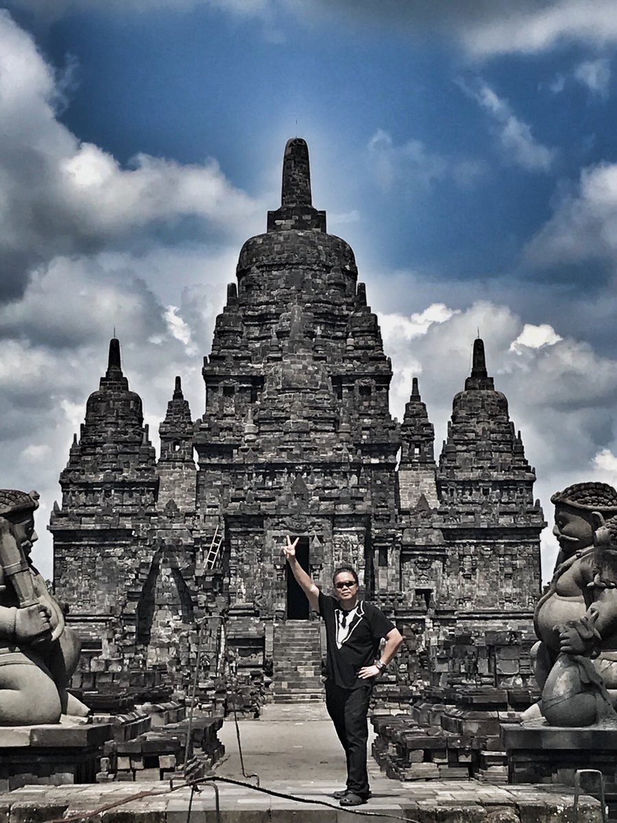 Peace to you all...#JavaFilmAwards #JavaHumanitarian #java #awards #festival #yogyakarta #yogya #centraljava #indonesia #temple #peace #semarang