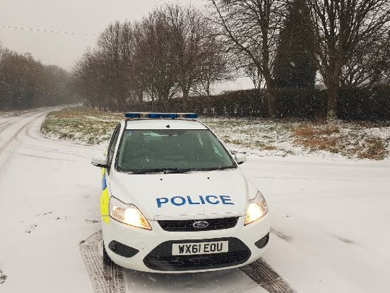 Please don't use the region's roads this morning as conditions are still dangerous. More #snow &amp; #ice is expected today.

Last night, a major incident was declared and an operation was launched to rescue people stranded in vehicles. socsi.in/ylnz4

#StormEmma