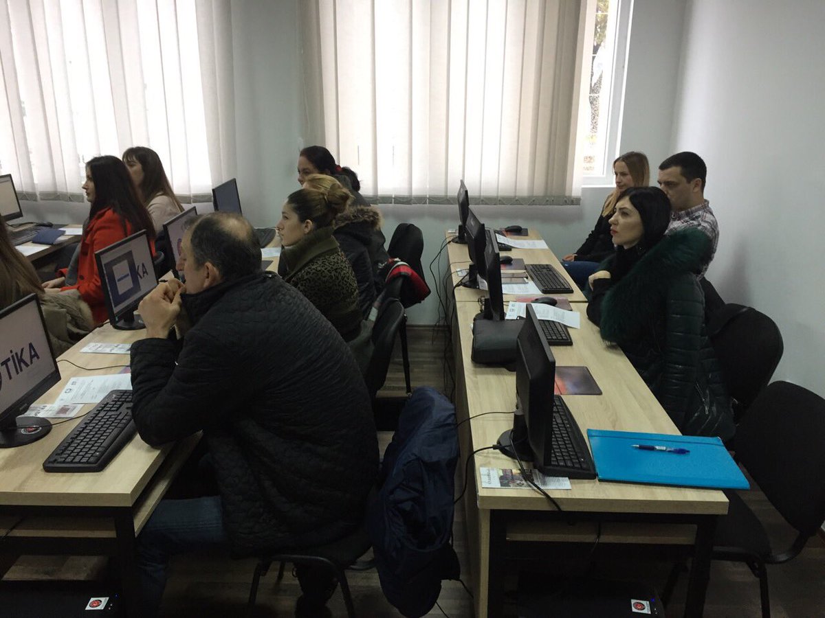 EPALE_MNE's tweet photo. VET teachers from tourism sector are being trained by their distinguished colleagues for the use of Microsoft 365 programme which will facilitate their online collaboration.The training is the part of #etf project @julianstanley10 @imarkovic081 @etfeuropa https://t.co/RA9xY7xVgP