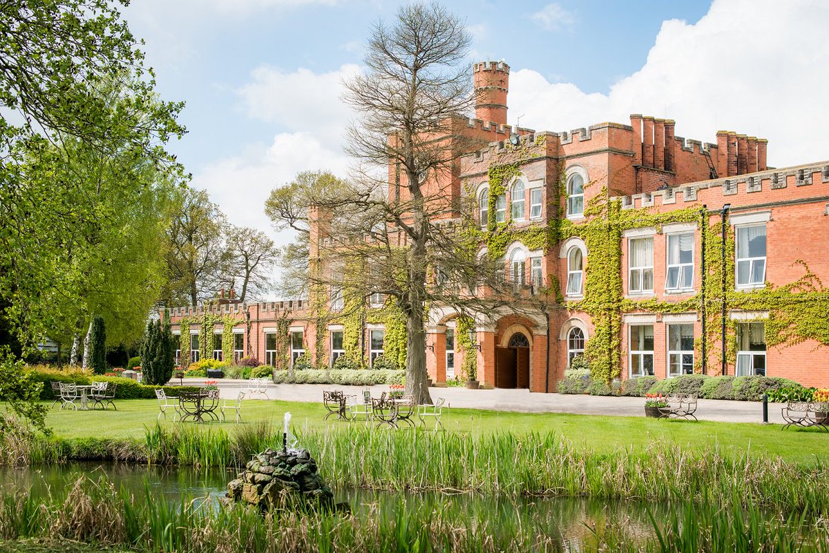 Less than a week to go to enter our fantastic #competitions. #Win 1 of 2 £500 vouchers to spend at @WroughtIronBed or a luxury break at Ragdale Hall periodideas.com/win-1-2-500-vo… periodideas.com/win-short-brea…