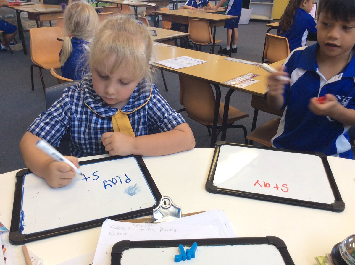 Word work in L3 today! <a href="/CampbelltownEPS/">CampbelltownEastPS</a> <a href="/cook_janene/">Janene Cook</a> <a href="/KimPearce3/">Kim Pearce</a> <a href="/Dimiti12/">Dimiti</a>